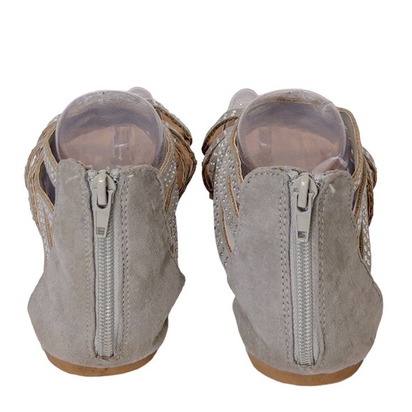 Mixit Women’s Gladiator Faux Gray Suede Rhinestone Sandal Size-6-6.5 GUC - Picture 6 of 7
